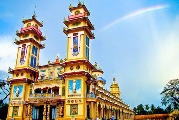 Cao Dai Temple Vietnam Tour