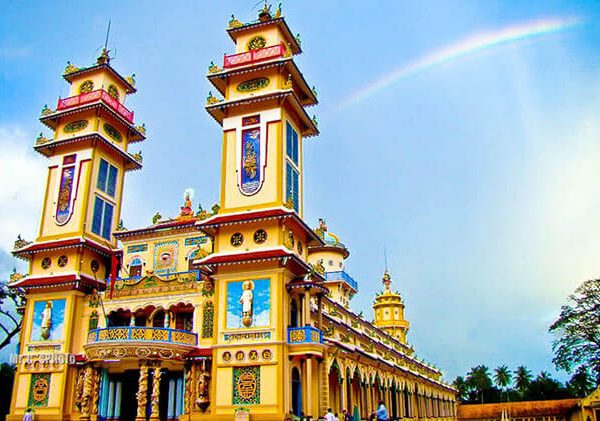 Cao Dai Temple Vietnam Tour