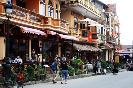 Colorful Sapa Town - Vietnam biking tour