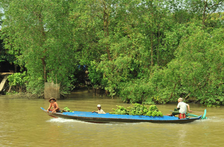 Enthusiastic-Homestay-Cai-Be-Vinh-Long-Tour