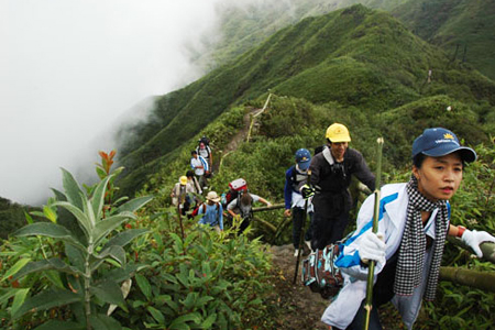 Fansipan trekking - Vietnam tour package