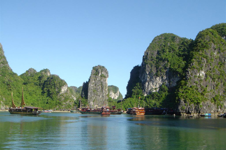 Halong Bay - Vietnam tour package