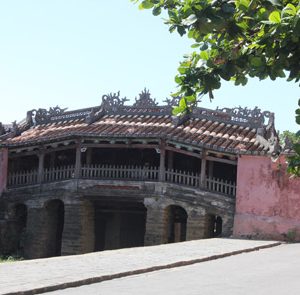 Hoi-An-Ancient-Town-Tour-Lantern-Making-Tour