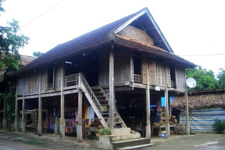 Pom Coong Village - Vietnam tour package