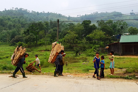 Local people in PLeiku