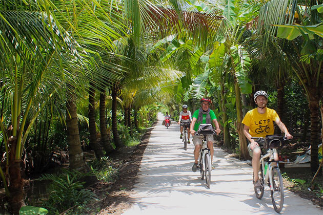 Mekong delta cycling tour 1 day