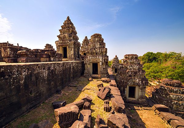 Phnom Bakheng - Cambodia tours