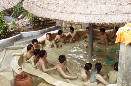 Thap Ba Hot Spring Bathing & Mud Spa Tour – Half day