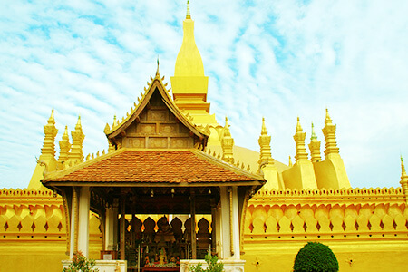 That Luang Vientiane Laos Tour