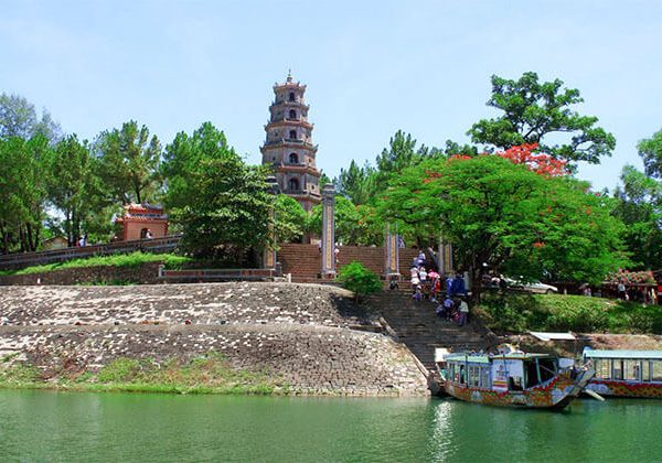 Thien Mu Pagoda - Vietnam Tour Package