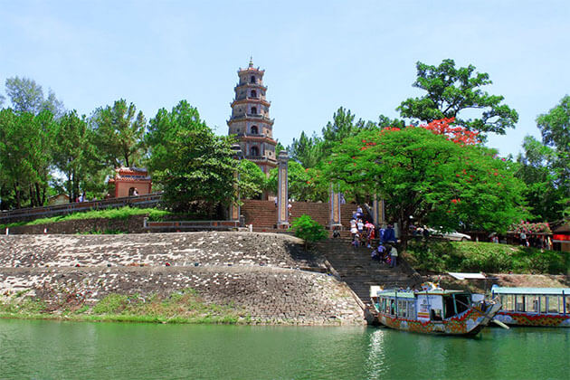 Thien Mu Pagoda - Vietnam Tour Package