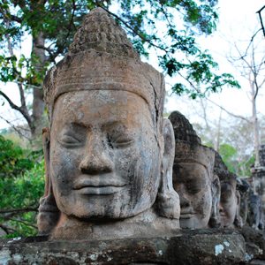 angkor thom siem reap vietnam and cambodia tour