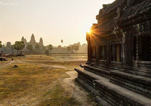 angkor wat - cambodia tours