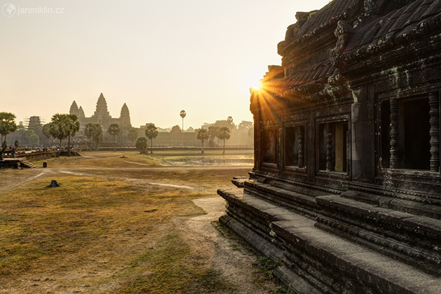 angkor wat - cambodia tours