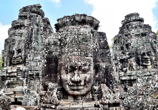 bayon temple angkor wat - Multi Countries tours