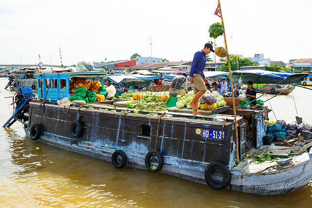 cai rang floating market can tho south vietnam tour