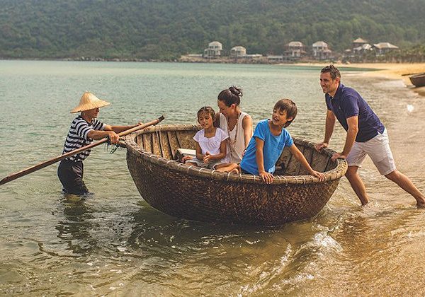 danang-beach-central-vietnam-family-tour