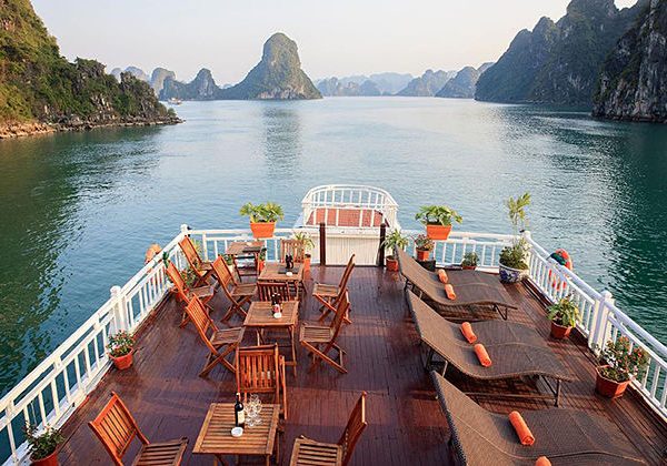 halong bay cruise north vietnam tour