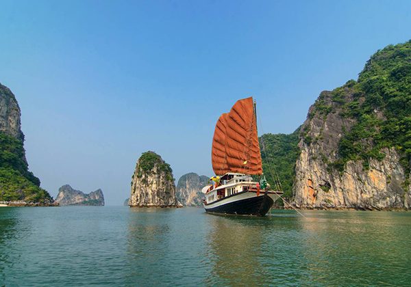 halong bay - Vietnam tour packages