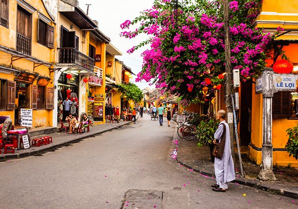 hoi an ancient town vietnam culinary tour in 12 days