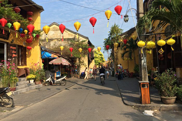 hoi an walking tour vietnam 2 week itineraries