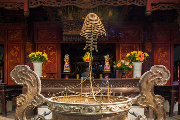 inside quan thanh temple