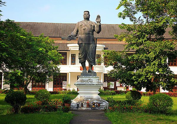 luang prabang royal palace luang prabang tour 3 days