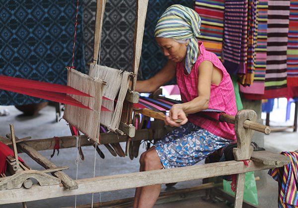 mai chau market