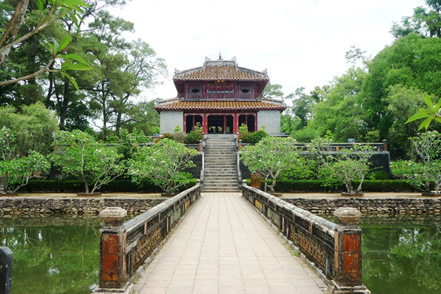 minh mang tomb in Hue