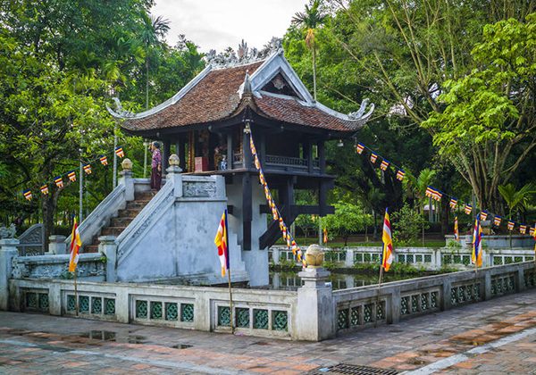 one pillar pagoda vietnam tour in 12 days