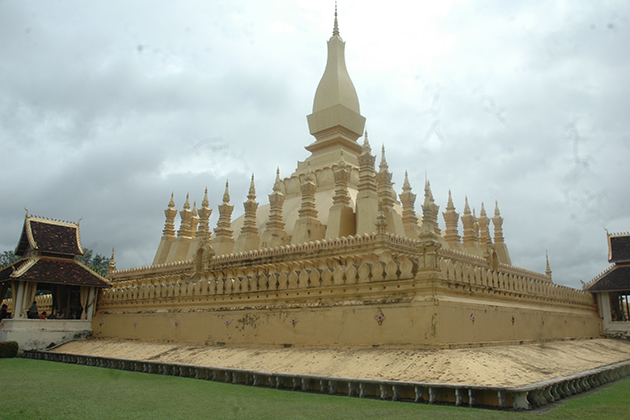 pha that luang vientiane - Laos packages