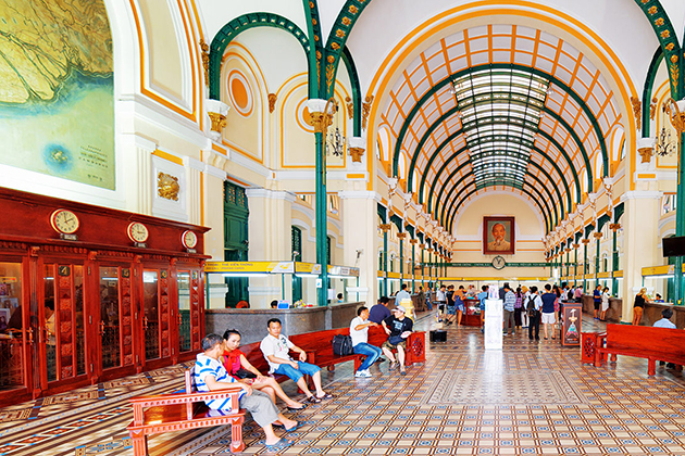 saigon central post office