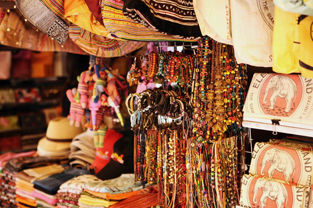 siem reap local market - cambodia tours