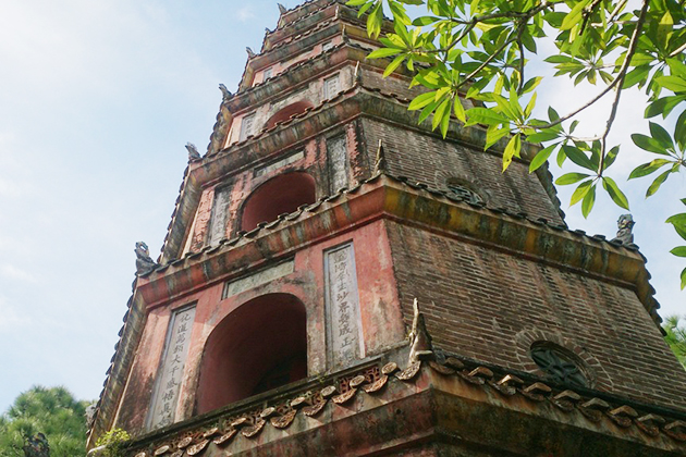 thien mu pagoda - Vietnam tour package