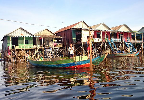 tonle sap floating market - Cambodia tours