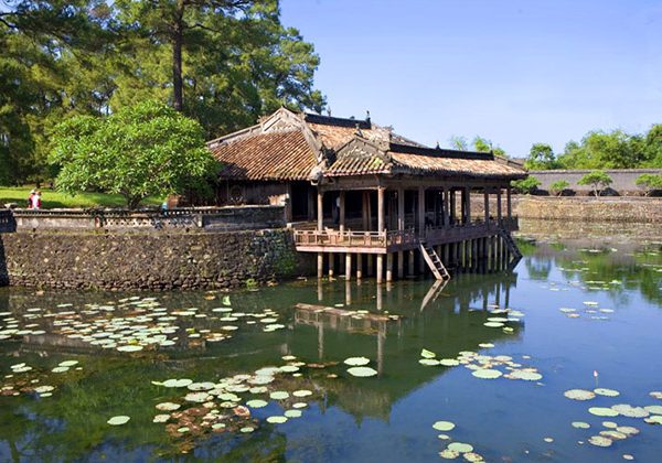 Tu Duc Tomb - Vietnam classic tour