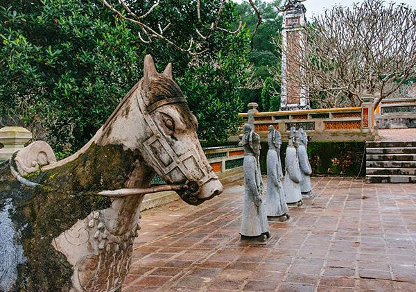 tu duc tomb hue city private tour