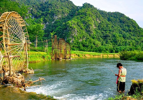 mai chau hoa binh vietnam discovery tour