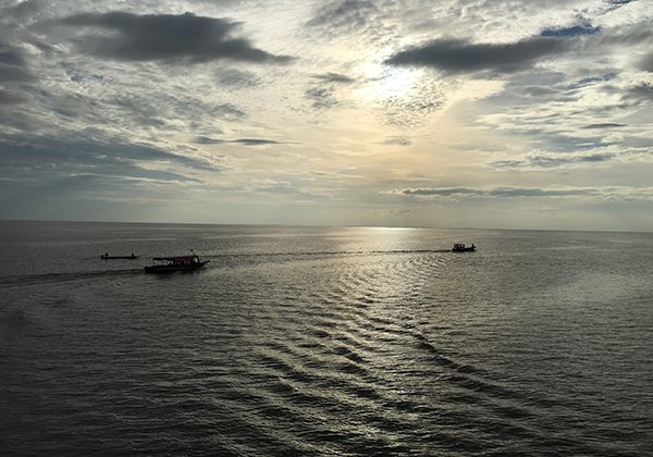 tonle sap lake - vietnam and cambodia tours