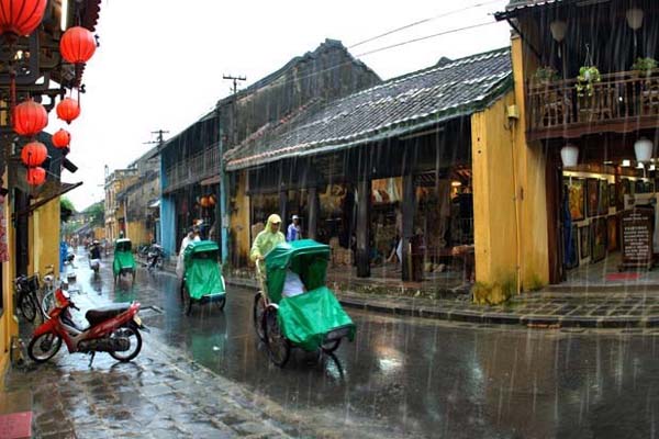Hoi An and Central provinces can be seen with higher rainfall in December