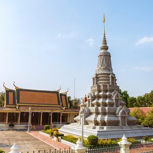 silver pagoda phnom penh tour