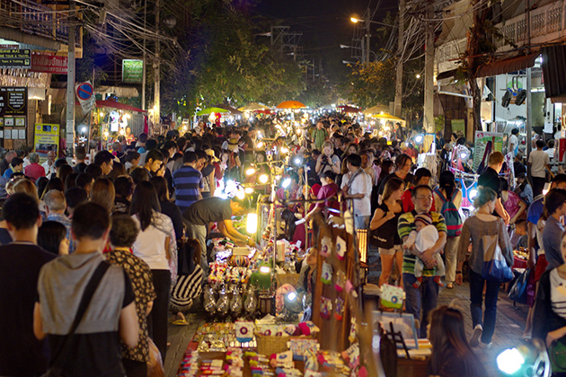 shopping at hanoi old quarter - Vietnam school tours