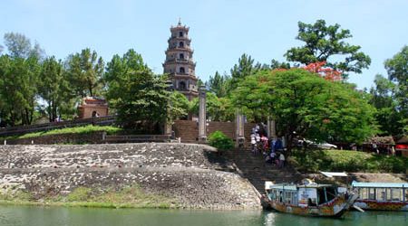 Thien Mu Pagoda | History – Legends – Highlights