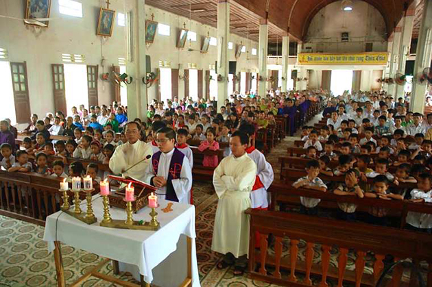 inside a church Catholicism in Vietnam