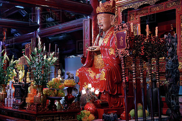 inside a temple confucianism in Vietnam