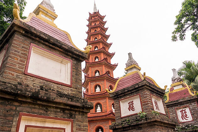 Tran Quoc Pagoda - Vietnam tour package