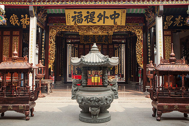 thien hau pagoda - Vietnam tour package
