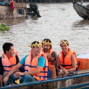 explore mekong delta by sampan