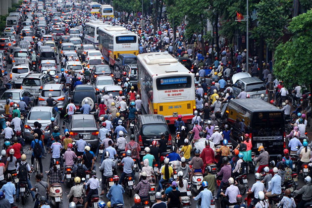 How to survive to Vietnamese traffic - Gadt Travel