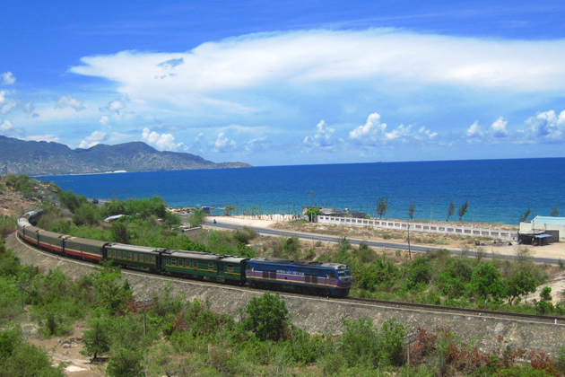 train in Vietnam